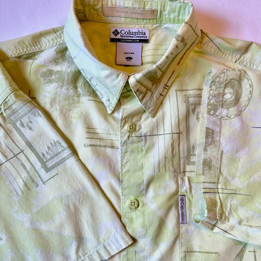 Columbia River Lodge Green Fish Print Short Sleeve Button Up Shirt Men's Size L